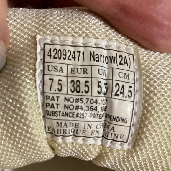 Brooks Addiction -5 Running Shoe(7 1/2) - Picture 7 of 7